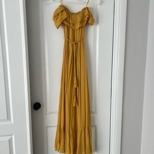 Mustard yellow maxi dress in size small